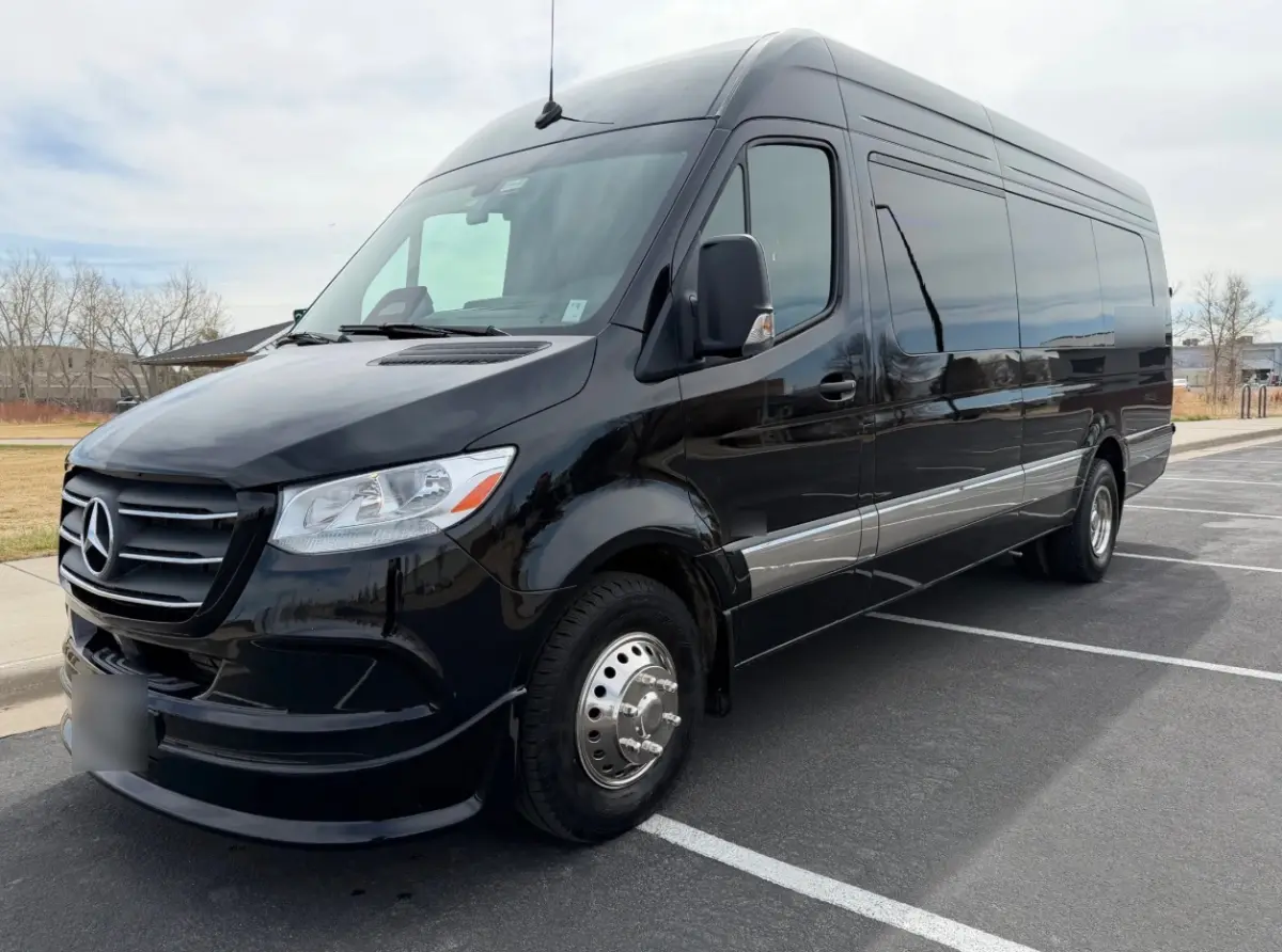 14-Passenger Sprinter Limo Party Bus – Black Mercedes-Benz Sprinter
