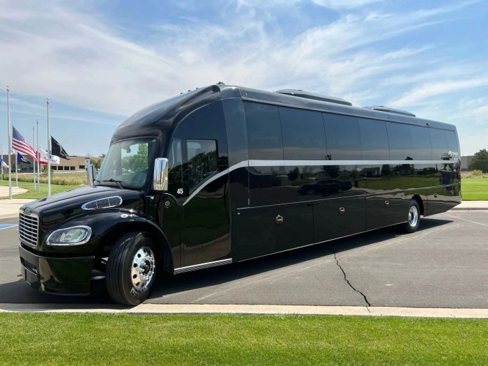 Black coach bus – Mead limo service